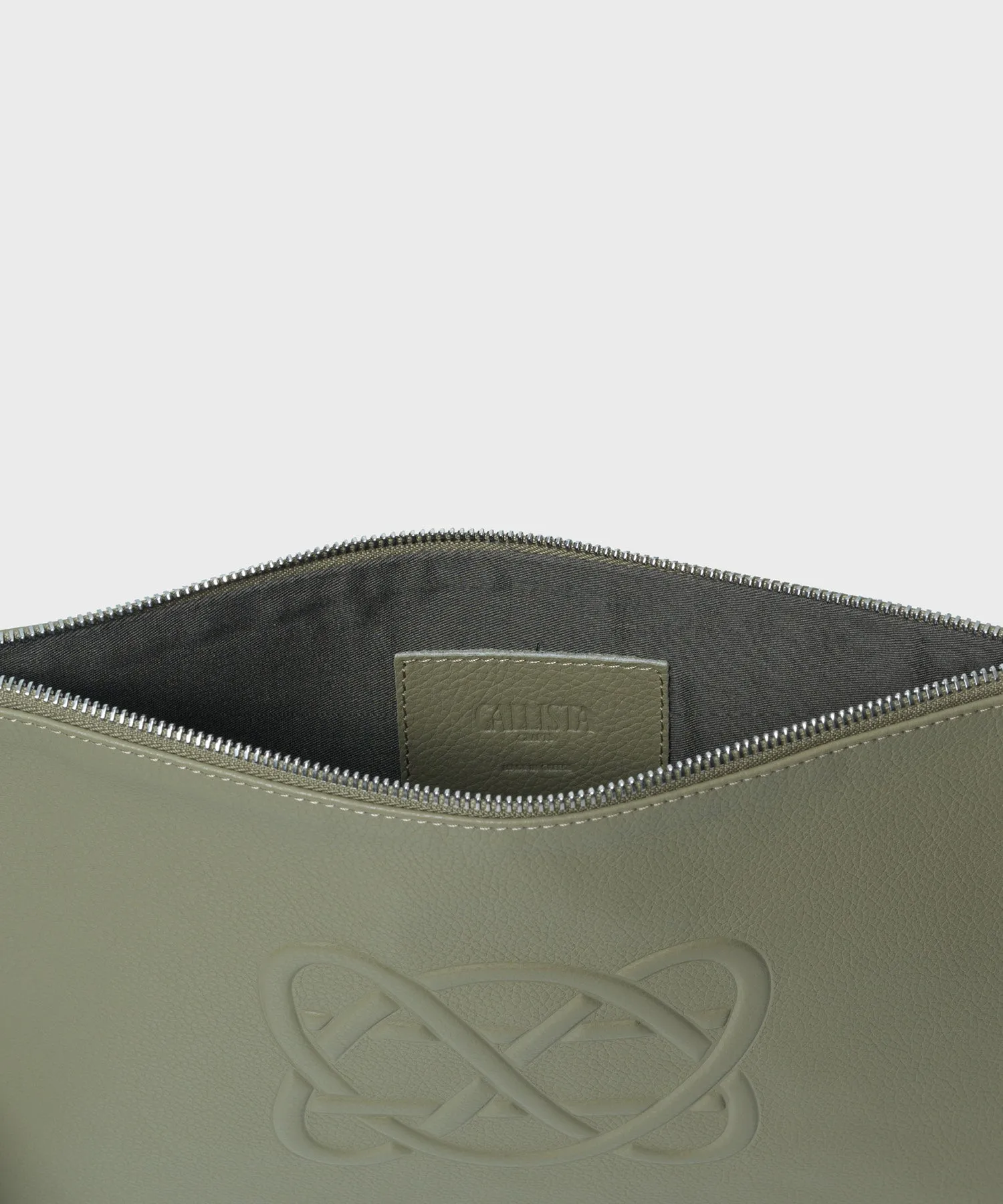 Cc Pochette Grained Leather Kiwi