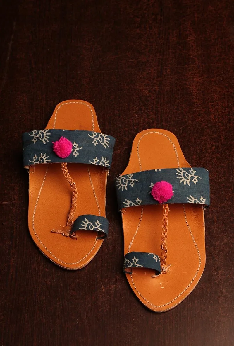 Com Dabu Print Kolhapuri Inspired Chappal